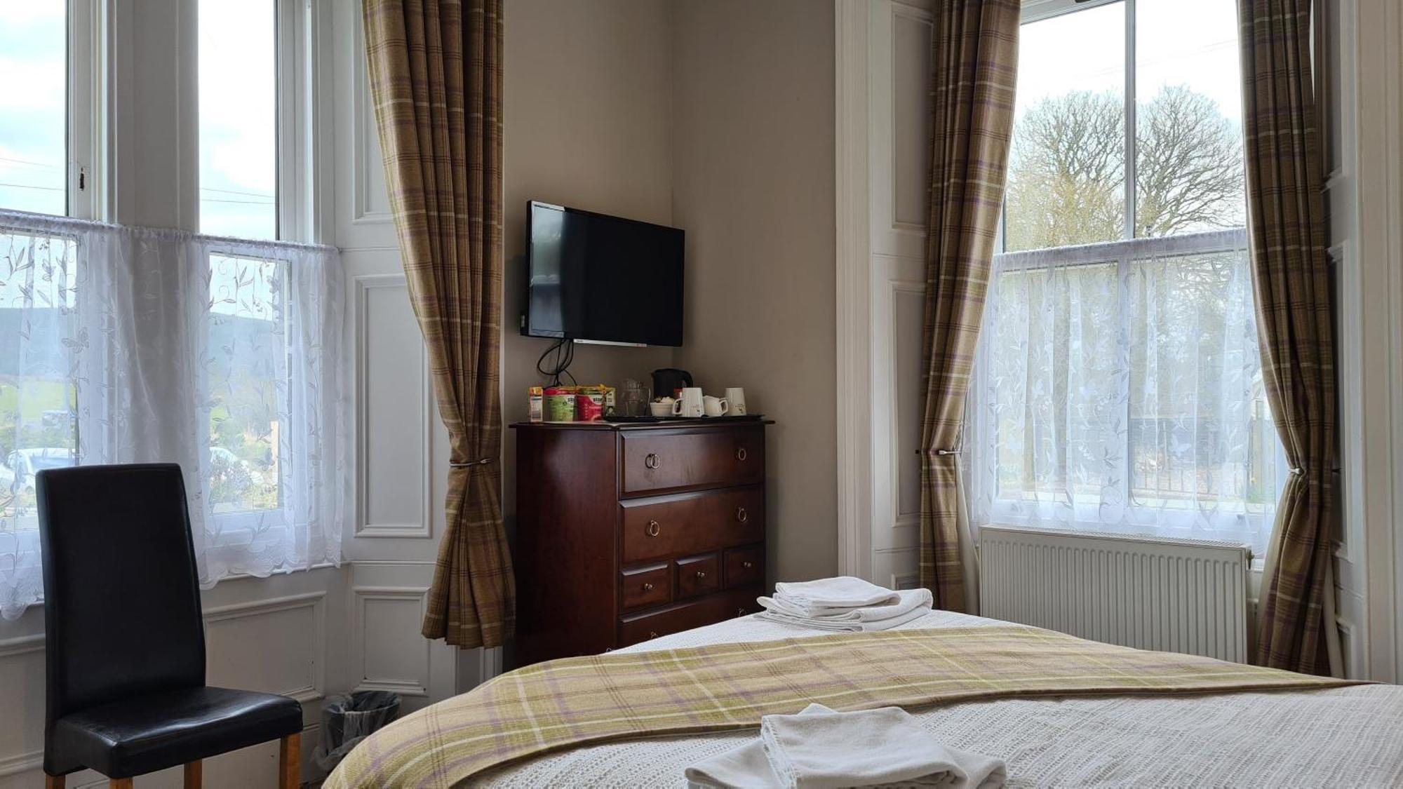 Glenisla Hotel Blairgowrie and Rattray Bagian luar foto