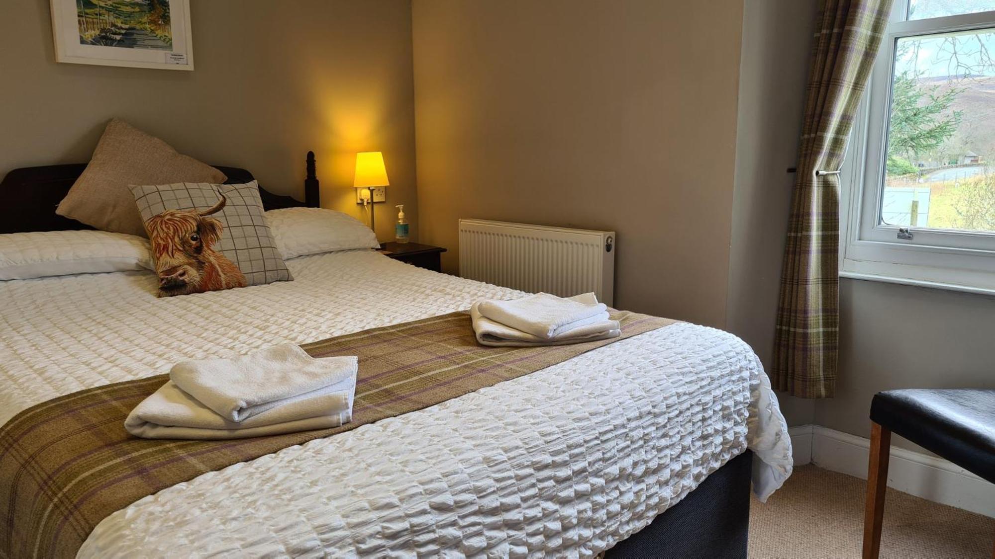 Glenisla Hotel Blairgowrie and Rattray Bagian luar foto