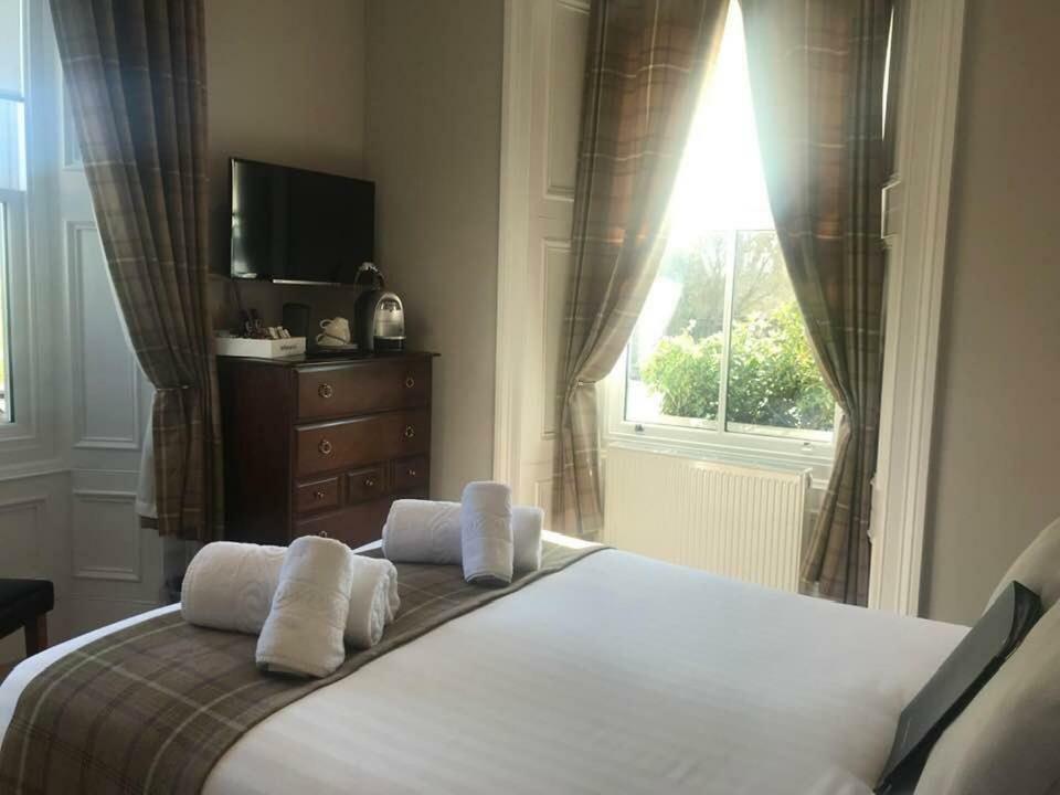 Glenisla Hotel Blairgowrie and Rattray Bagian luar foto